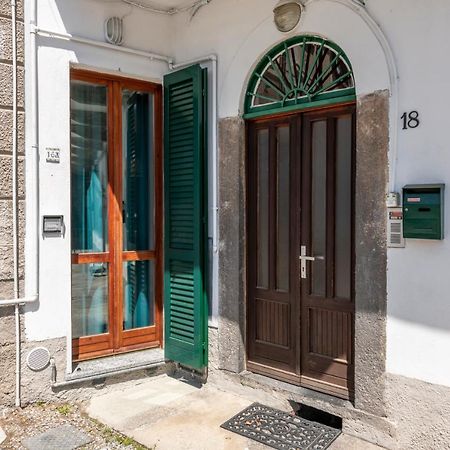 La Casa Del Pescatore チェルノッビオ エクステリア 写真